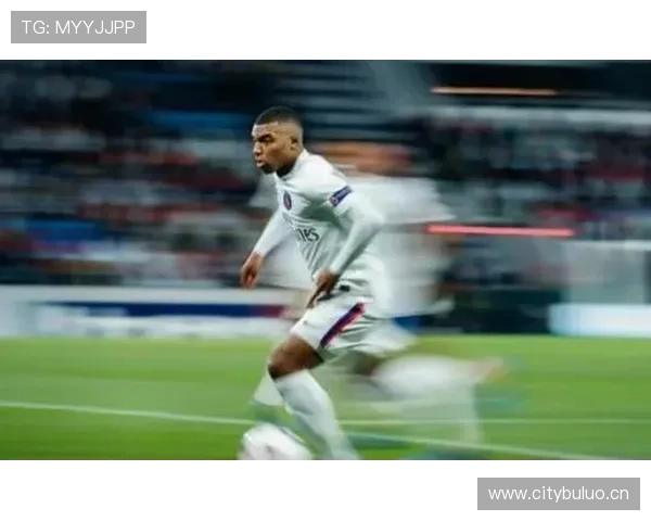 姆巴佩转会风波中的战术适配与未来选择分析