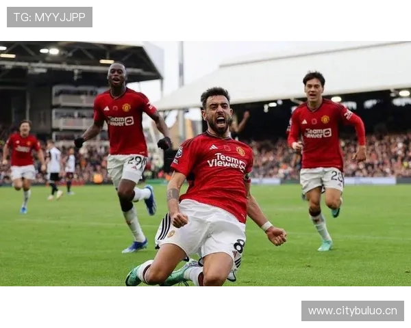 曼联赢球难掩隐患,防守漏洞与中场失控问题持续显现 曼联赢球难掩隐患,防守漏洞与中场失控问题持续显现