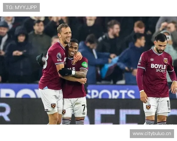 曼联争四形势持续波动,对赛季走势形成关键影响