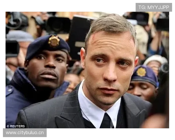 奥斯卡·皮斯托瑞斯在家连开四枪，邻居以为在放烟花