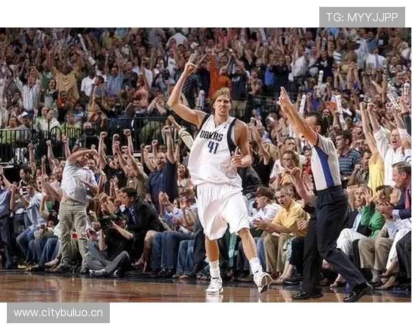 德克·诺维茨基高效无球跑动提升绝杀关键得分能力