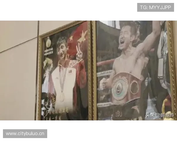 邹市明家的冰箱里居然塞满了能量胶，连饮料都没地儿放